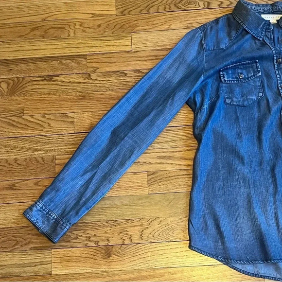 Love Stitch Dark Wash Blue Button Down Long Sleeve Denim Shirt | Size Large - Picture 8 of 12
